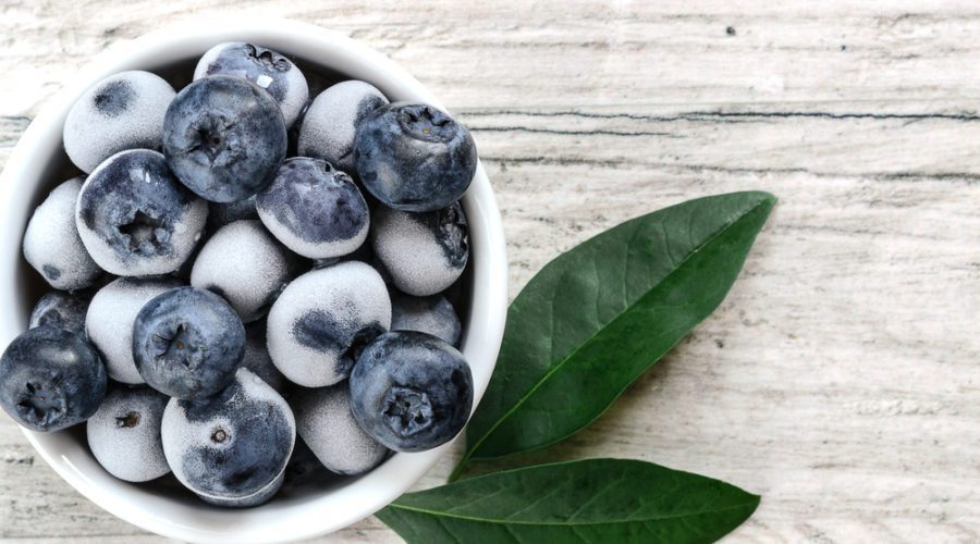 here is a list of nutrionist approved healthy frozen foods including blueberries
